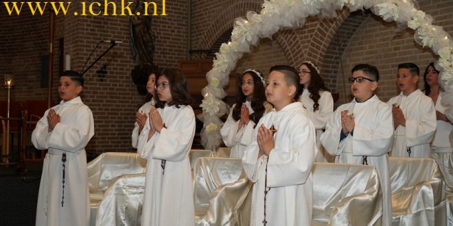 تقرير وصور التناول الأول لخورنة مار توما الرسول الكلدانية في هولندا – كنيسة أرنهم