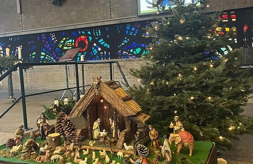 أمسية تراتيل الميلاد يوم الاحد30-11-2025 من 13:00 الى 17:00